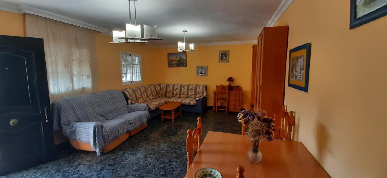 Вилла Moclinejo House Малага Экстерьер фото